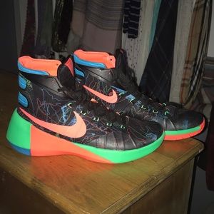 Men’s NIKE Hyperdunk 2015